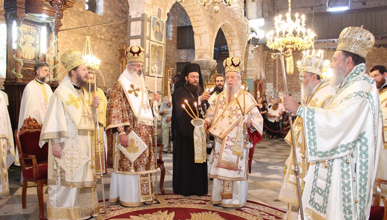 Η Χαλκίδα τίμησε την Πολιούχο της Αγία Παρασκευή (ΦΩΤΟ)
