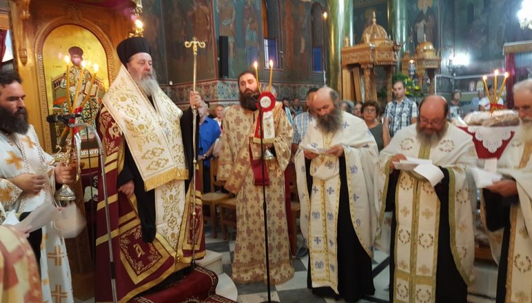 Εσπερινός της Ανακομιδής των Λειψάνων του Αγίου Νεκταρίου στην Ι. Μ. Πατρών (ΦΩΤΟ)