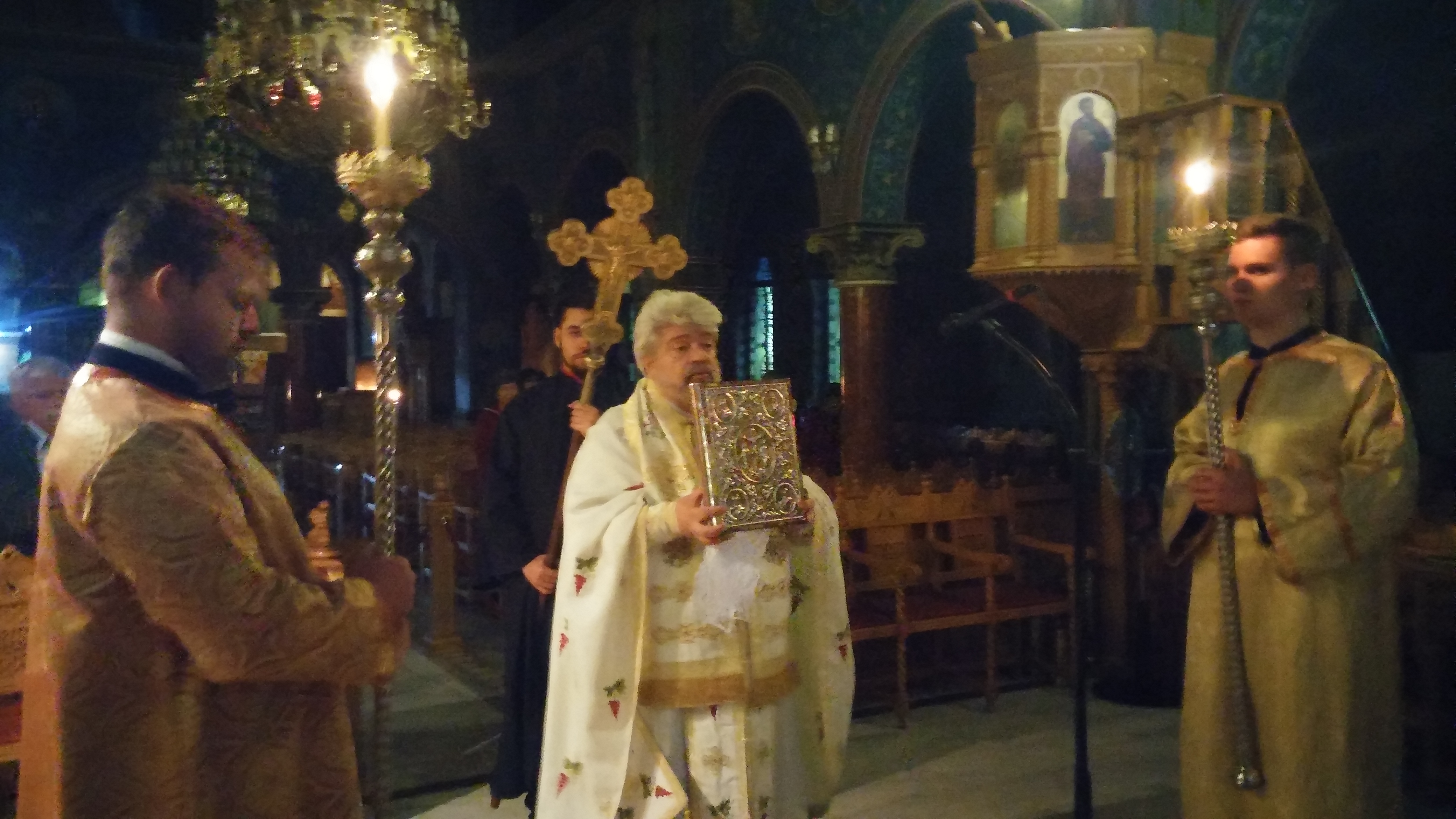 Ο Μητροπολίτης Ισπανίας ιερουργός στην μνήμη του οσίου Χαρίτωνος (ΦΩΤΟ)