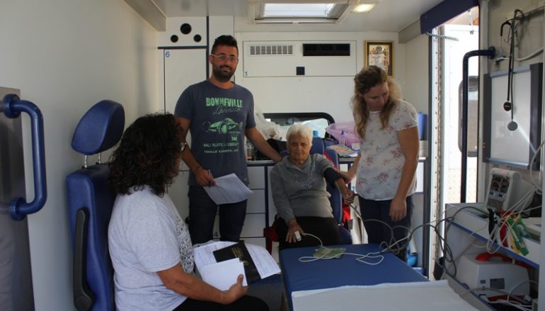 Εξόρμηση αγάπης Κινητής Ιατρικής Μονάδας Αννουσάκειου Ιδρύματος (ΦΩΤΟ)