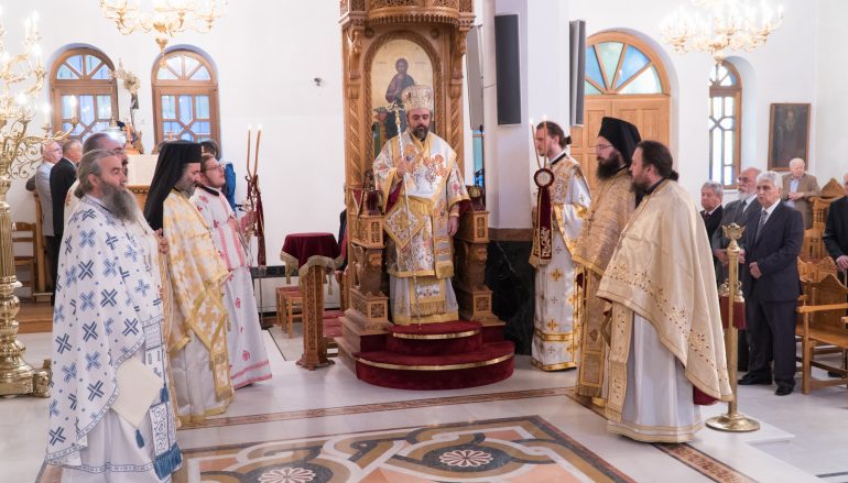 Επίσκεψη του Μητροπολίτη Σμύρνης στην Ι. Μ. Βεροίας (ΦΩΤΟ)