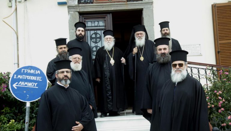 Αρχιεπίσκοπος Ιερώνυμος: “Ήρθα να τιμήσω τους θεματοφύλακες της πατρίδας μας” (ΦΩΤΟ)