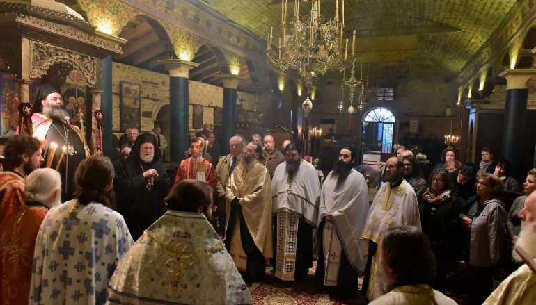 Πανηγυρικός Εσπερινός της εορτής των Παμμεγίστων Ταξιαρχών στην Ι. Μ. Λαγκαδά (ΦΩΤΟ)