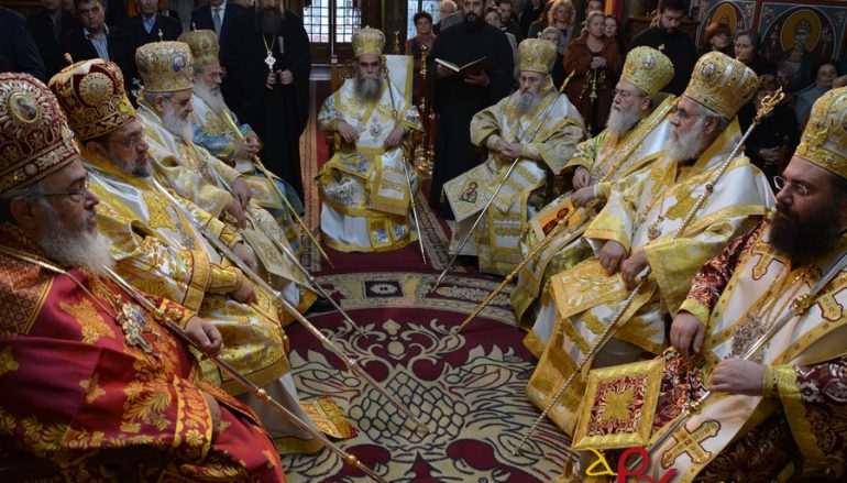 Η πρώτη Θεία Λειτουργία του Άρτης Καλλινίκου στη Μητρόπολή του (ΦΩΤΟ)