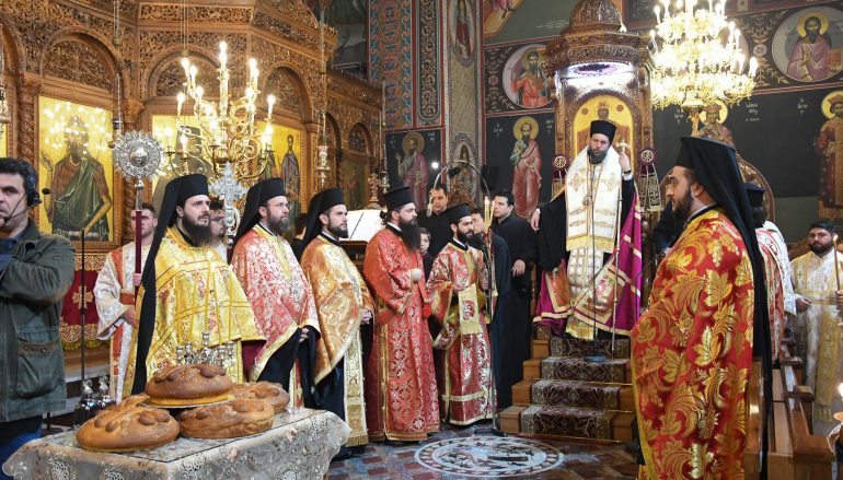 Πολιαρχιερατικός Εσπερινός για την Πολιούχο της Κατερίνης (ΦΩΤΟ)