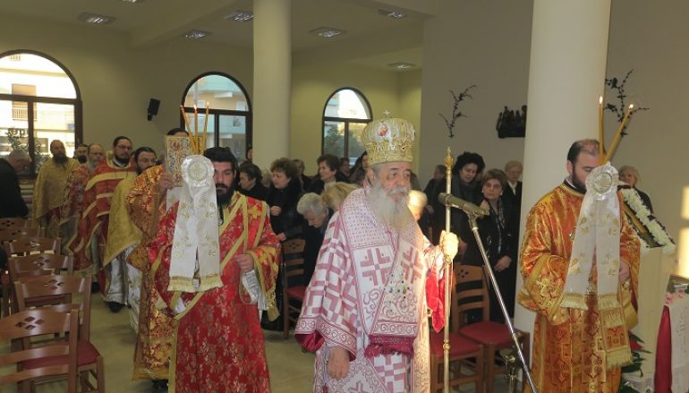 Ο Φθιωτικός Λαός ευλαβείται και αγαπά ιδιάιτερα τον Άγιο Εφραίμ (ΦΩΤΟ)