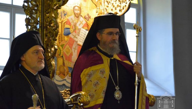 Εσπερινός του Αγίου Φωτίου στη Χάλκη – Συμπροσευχόμενος ο Οικ. Πατριάρχης (ΦΩΤΟ)