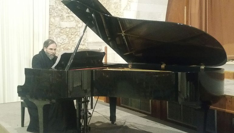 Ρεσιτάλ πιάνου από τον Αρχιμ. Ελευθέριο Κουμασίδη (ΦΩΤΟ)