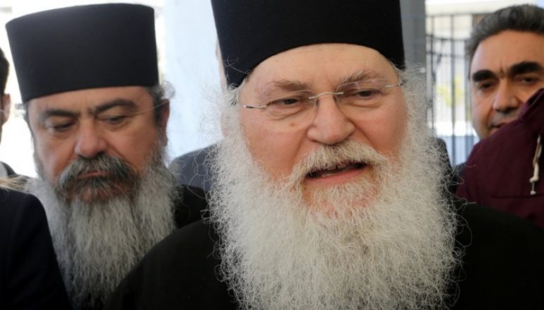 Γέροντας Εφραίμ: “Ευχαριστώ τον λαό για την προσευχή του” (ΒΙΝΤΕΟ)