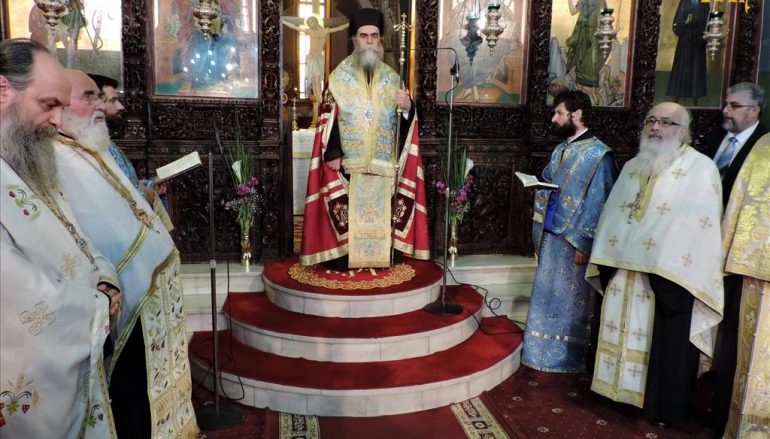 Η 25η Μαρτίου στον πανηγυρίζοντα Ι. Ναό της Παρηγορήτισσας Άρτης (ΦΩΤΟ)