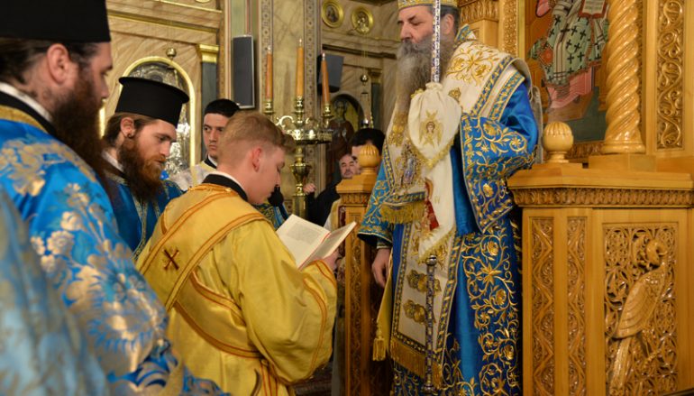 Νέος Αναγνώστης στην Ιερά Μητρόπολη Πειραιώς (ΦΩΤΟ)