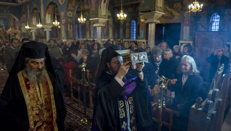 Λείψανα των Αγ. Ραφαήλ, Νικολάου και Ειρήνης υποδέχθηκε ο Βόλος (ΦΩΤΟ)