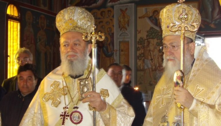 Αρχιερατικό συλλείτουργο στην Ι. Μονή Οσίου Παταπίου Λουτρακίου (ΦΩΤΟ)