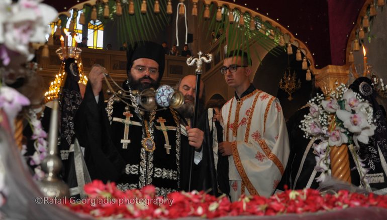 Ο Εσπερινός της Αποκαθηλώσεως στην Κομοτηνή (ΦΩΤΟ)