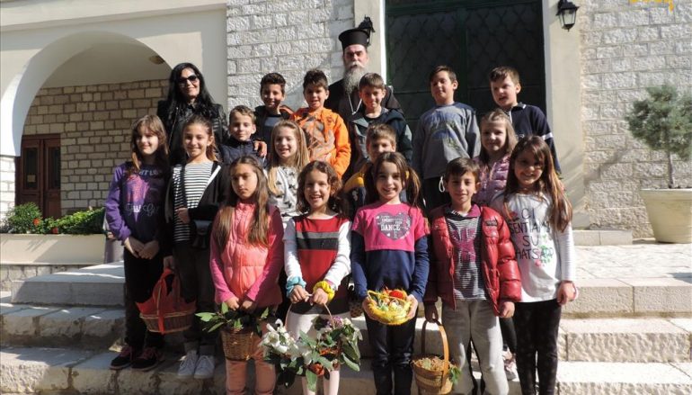Τα Κάλαντα του Λαζάρου έψαλαν στον Μητροπολίτη Άρτης (ΦΩΤΟ)