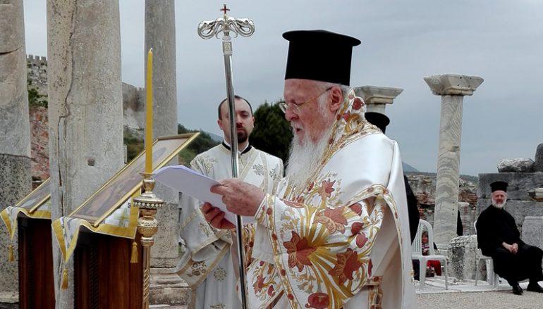 Οικ. Πατριάρχης από την Ακρόπολη της Αρχ. Εφέσου: “Η αγάπη νικά” (ΦΩΤΟ)