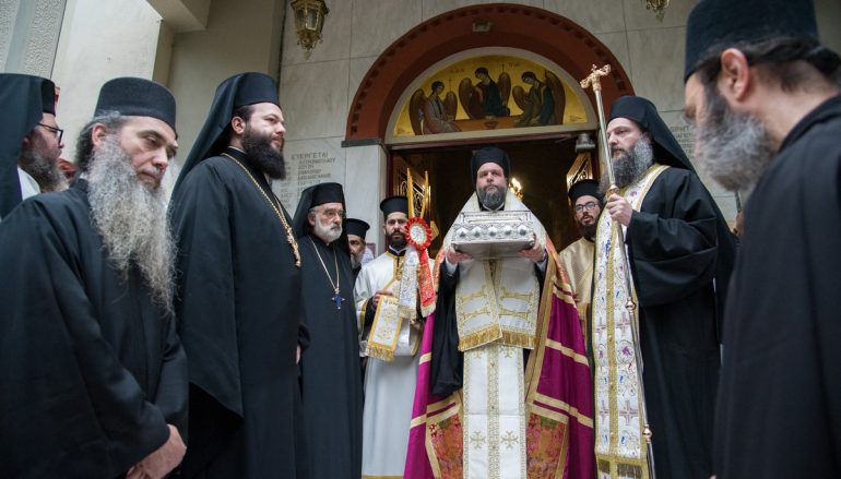 To Τίμιο Ξύλο και η άφθαρτη χείρα της Αγ. Μαρίας Μαγδαληνής στο Νέο Ηράκλειο (ΦΩΤΟ)