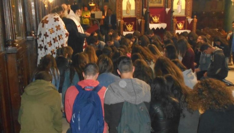 Θεία Λειτουργία για τους υποψήφιους των Πανελληνίων στα Γρεβενά (ΦΩΤΟ)