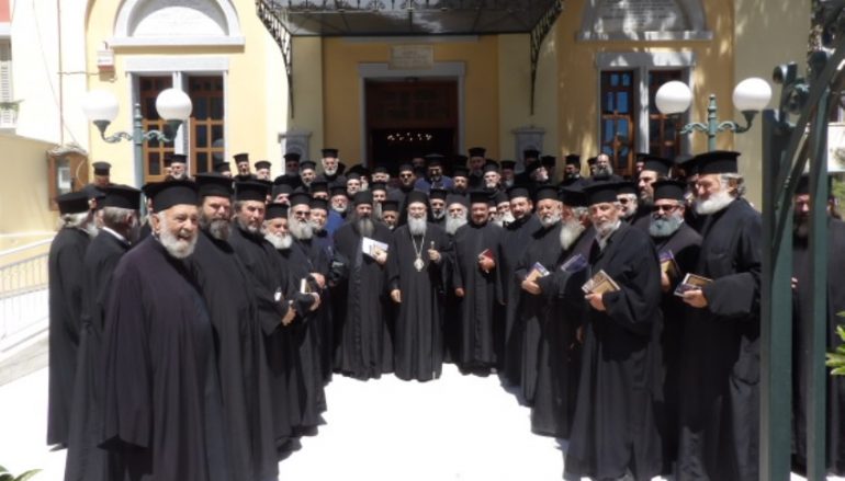 Ιερατική Σύναξη στην Ι. Μητρόπολη Κορίνθου (ΦΩΤΟ)