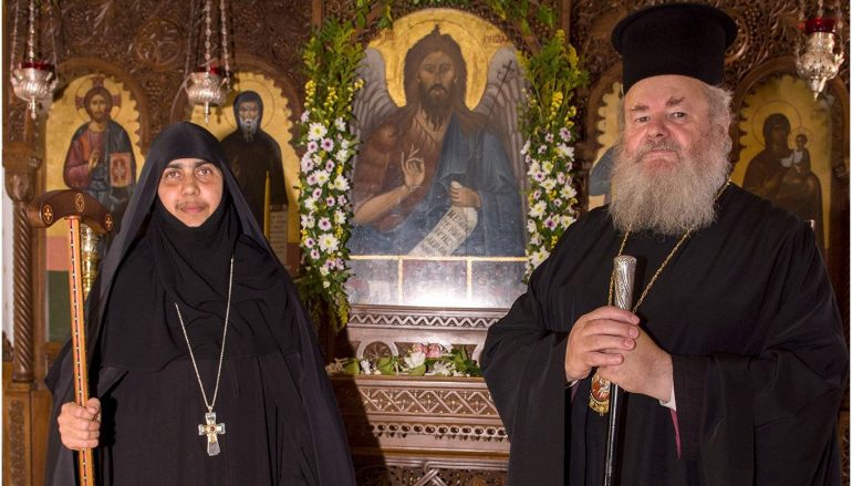 Ενθρόνιση νέας Ηγουμένης στην Ι. Μονή Τιμίου Προδρόμου Κορακιών (ΦΩΤΟ)