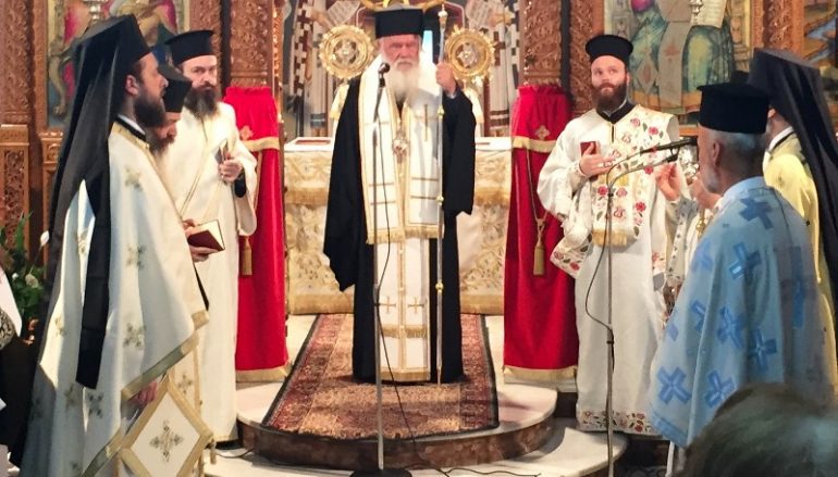 Ο Αρχιεπίσκοπος Ιερώνυμος στα Ψαχνά Ευβοίας (ΦΩΤΟ)