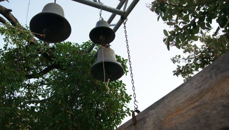 Έστειλε εξώδικο σε εκκλησία γιατί τον ενοχλούσε η καμπάνα