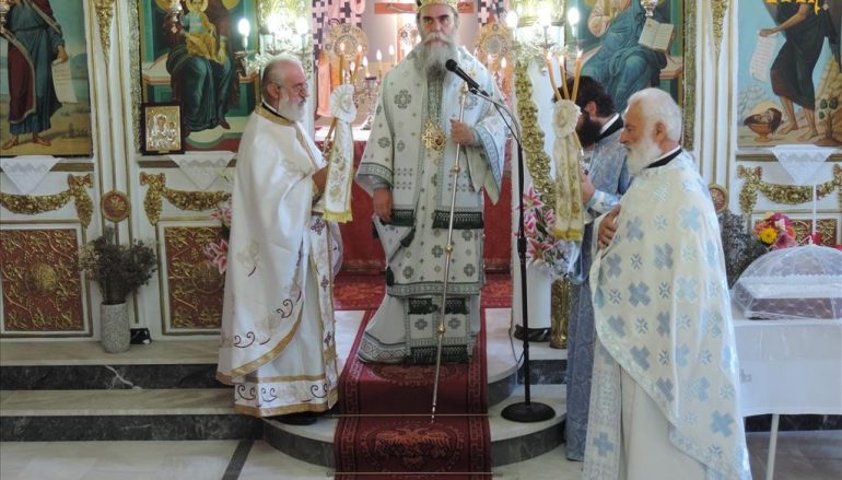 Αρχιερατική Θ. Λειτουργία στην Ενορία Προφήτη Ηλία Γραικικού Άρτης (ΦΩΤΟ)