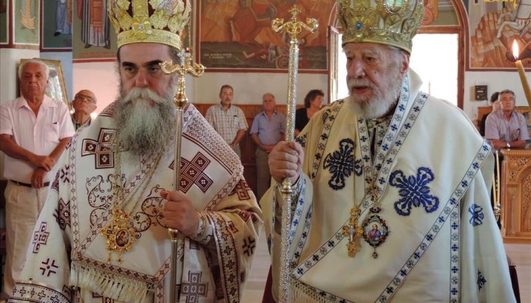 Δισαρχιερατικό Συλλείτουργο στον Ι. Ναό του Αγ. Κοσμά Μεγαλόχαρης Άρτης (ΦΩΤΟ)