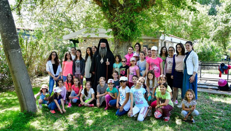 Ολοκληρώθηκε η φιλοξενία νέων στη Μονή Αγίου Γεωργίου Ρητίνης (ΦΩΤΟ)