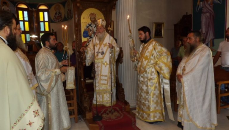 Αρχιερατική Θ. Λειτουργία στην Ι. Μ. «Παναγία Πάντων Χαρά» Καλεντζίου (ΦΩΤΟ)