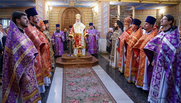 Αρχιερατική Θ. Λειτουργία στον Ι. Ναό Αγ. Παντελεήμονος Αικατερίνμπουργκ