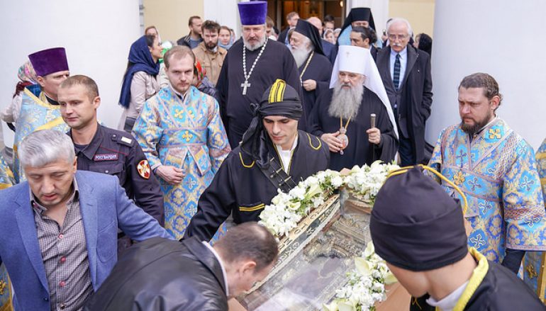 Αναχώρηση της Παναγίας Σουμελά από την Αγία Πετρούπολη (ΦΩΤΟ)