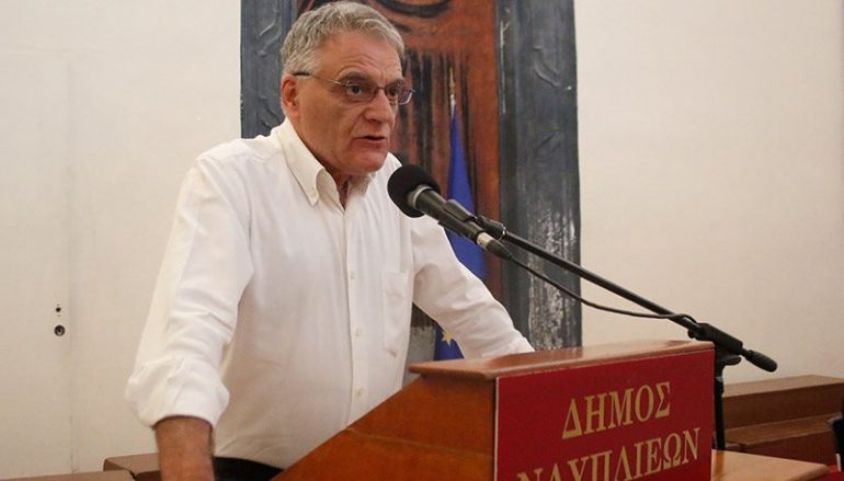 Πουλάκης (ΣΥΡΙΖΑ): “Να καταργηθεί η προσευχή στα σχολεία”