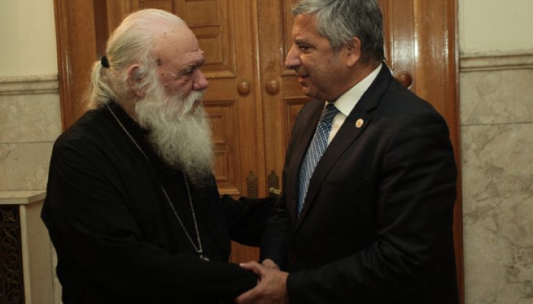 Συνάντηση Αρχιεπισκόπου με τον πρόεδρο της ΚΕΔΕ (ΦΩΤΟ)