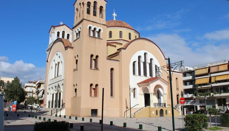 Χαρμόσυνα ήχησαν οι καμπάνες των Ταξιαρχών στην Καλαμάτα (ΒΙΝΤΕΟ)