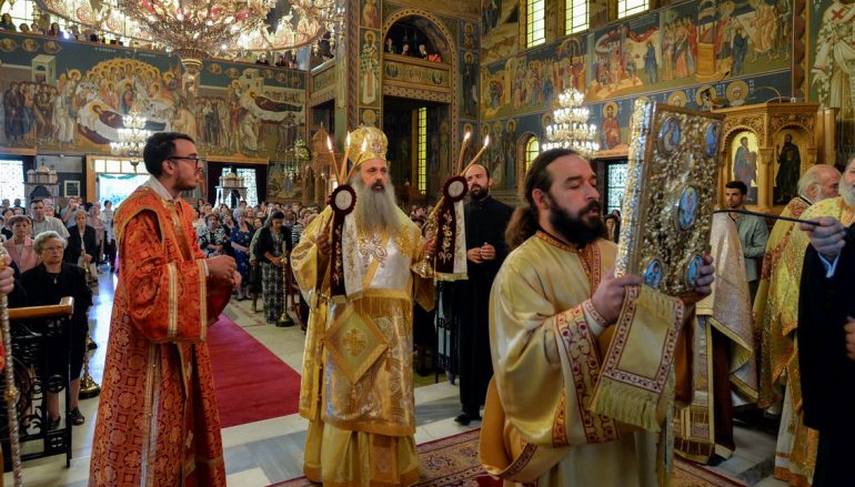 Η πρώτη Θ. Λειτουργία του Μητροπολίτη Σταγών στον Ναό που εφημέρευε (ΦΩΤΟ)