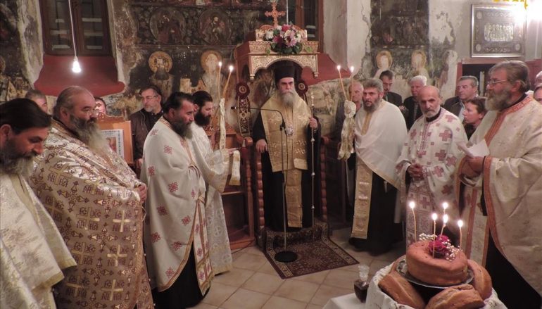 Πανηγυρικός Εσπερινός Παμμεγίστων Ταξιαρχών στον Λουτρότοπο Άρτης (ΦΩΤΟ)