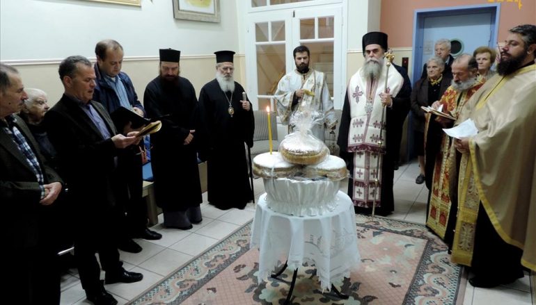 Εσπερινός στο Παρεκκλήσιο του Αγίου Νεκταρίου στο Γηροκομείο Άρτης (ΦΩΤΟ)
