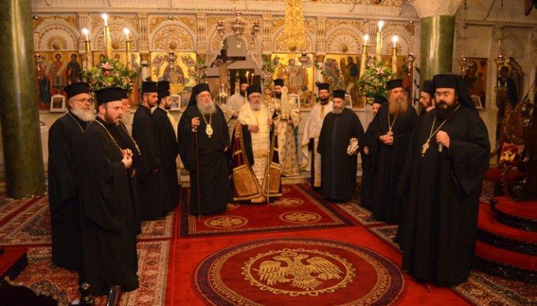 Εσπερινός της Πολιούχου Νάξου Παναγίας Χρυσοπολιτίσσης (ΦΩΤΟ)