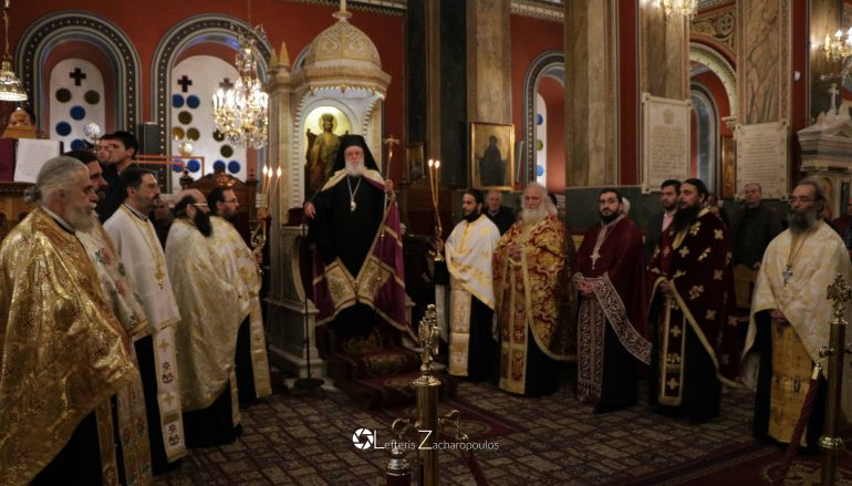 Ο Εσπερινός των Χριστουγέννων στην πόλη της Τρίπολης (ΦΩΤΟ)