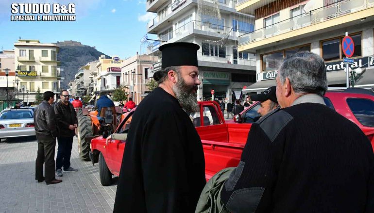 Ιερέας στο πλευρό των Αγροτών της Αργολίδας (ΦΩΤΟ)