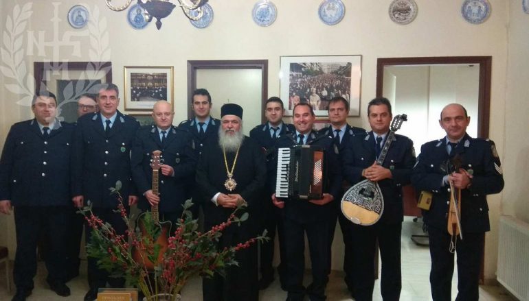 Τα Πρωτοχρονιάτικα Κάλαντα άκουσε ο Μητροπολίτης Νεαπόλεως (ΦΩΤΟ)