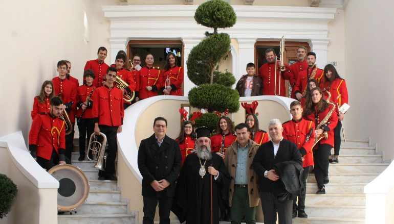 Τα Πρωτοχρονιάτικα Κάλαντα άκουσε ο Μητροπολίτης Ρεθύμνης (ΦΩΤΟ)