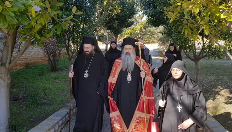 Ο Μητροπολίτης Σταγών και Μετεώρων στην Ι. Μονή Κορμπόβου (ΦΩΤΟ)