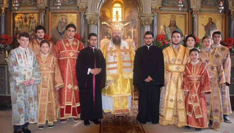 Η πρώτη Θεία Λειτουργία του 2018 στα Μέγαρα (ΦΩΤΟ)