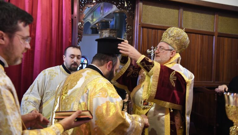 Χειροτονία Διακόνου από τον Μητροπολίτη Προύσης στην Ι. Μ. Αγ. Τριάδος Χάλκης