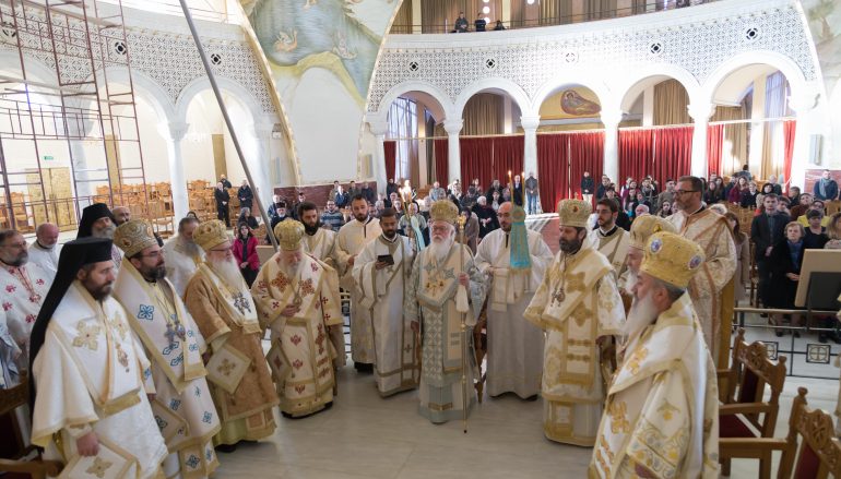 Με λαμπρότητα εορτάσθηκαν Ονομαστήρια του Αλβανίας Αναστασίου (ΦΩΤΟ)