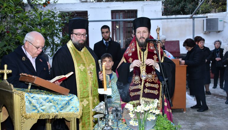 Ξαναλειτούργησε το εκκλησάκι του Αγίου Βασιλείου στην Ηλιούπολη (ΦΩΤΟ)