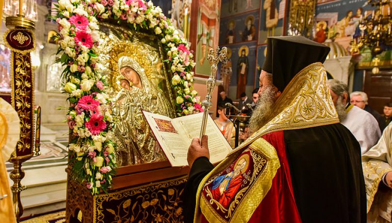 Λαγκαδά: “Η Παναγία δεν μας εγκαταλείπει ποτέ και πάντοτε έρχεται κοντά μας”