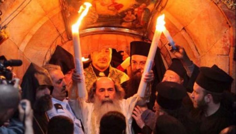 Πρόκληση Αρμενίου Επισκόπου για την Αφή του Αγίου Φωτός (ΒΙΝΤΕΟ)
